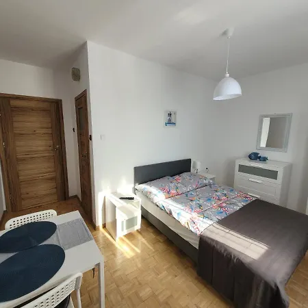 Apartamenty I Pokoje Goscinne Zosia Darlowko Exterior photo