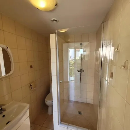 Apartamenty I Pokoje Goscinne Zosia Darlowko Exterior photo