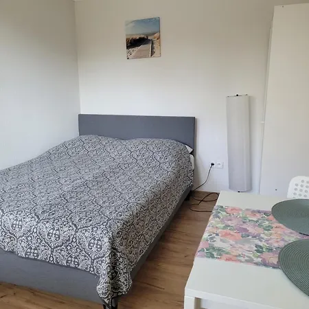 Apartamenty I Pokoje Goscinne Zosia Darlowko Exterior photo