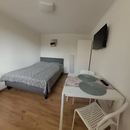 Apartamenty I Pokoje Goscinne Zosia Darlowko Exterior photo