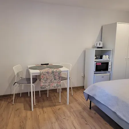 Apartamenty I Pokoje Goscinne Zosia Darlowko Exterior photo