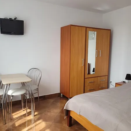 Apartamenty I Pokoje Goscinne Zosia Darlowko Exterior photo