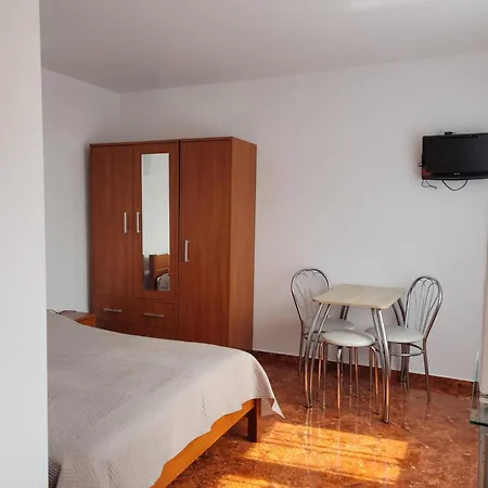 Apartamenty I Pokoje Goscinne Zosia Darlowko Exterior photo